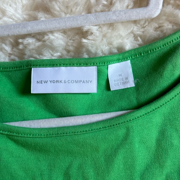 New York & Company Green Shift Dress - Picture 2 of 3